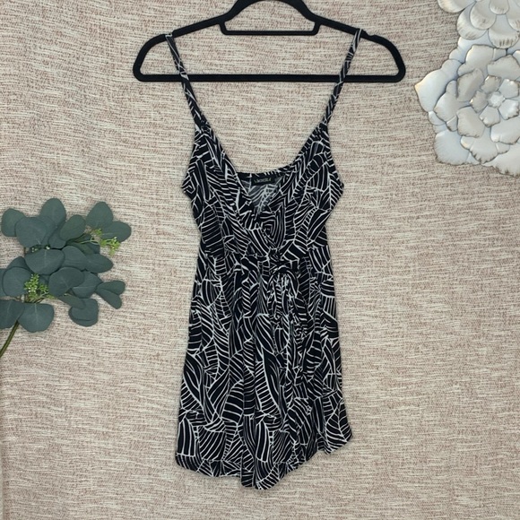 Pants - [boho chic] Ruffled Romper
